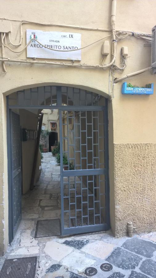 Il Soppalco Acomodação com café da manhã Bari Exterior foto